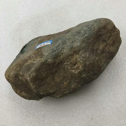 翡翠原石皮壳下的秘密，你知道吗？