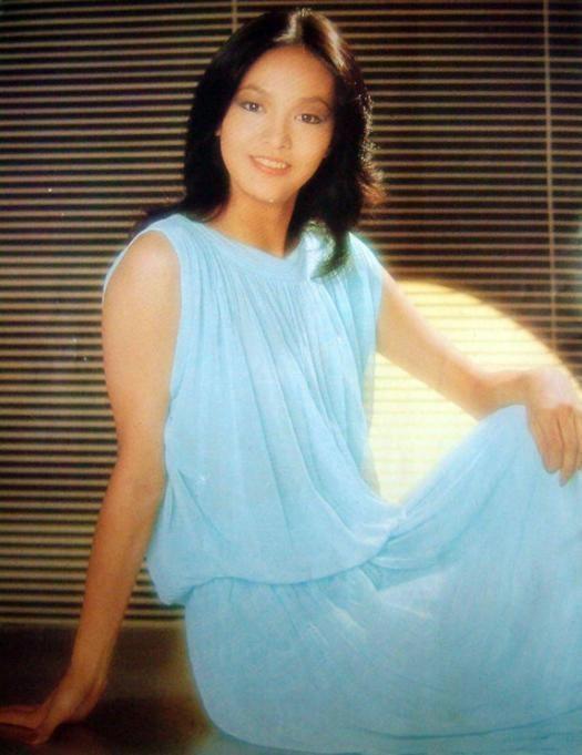 影后郑裕玲:分手时把吕方赶出豪宅,如今的她,证实周润发没说错