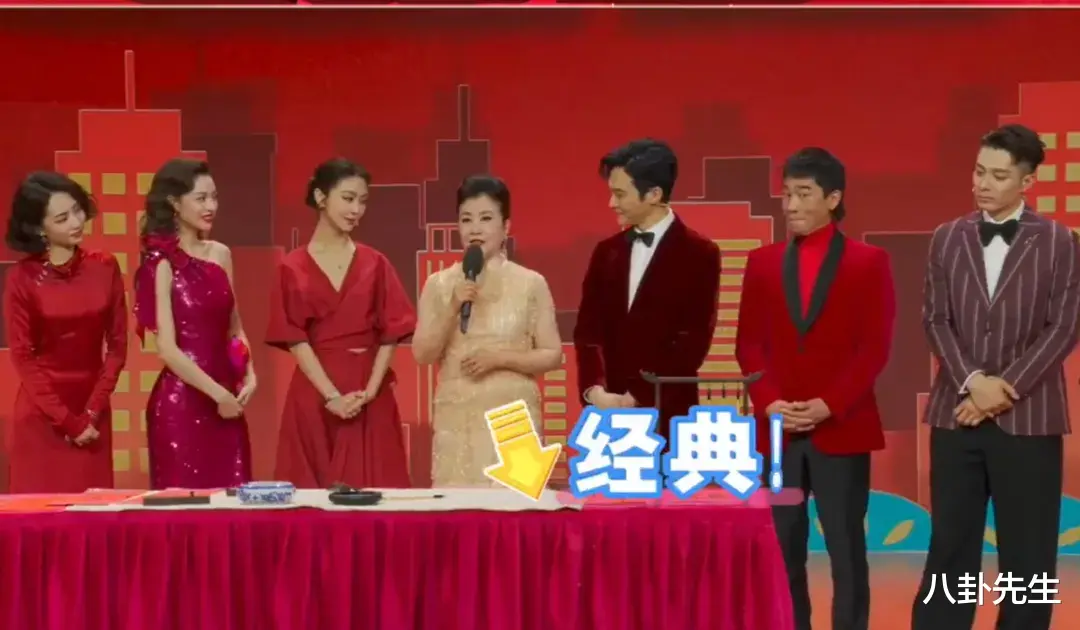 春晚节目看点：薛之谦成唯一独唱男星，8位参加彩排明星被淘汰