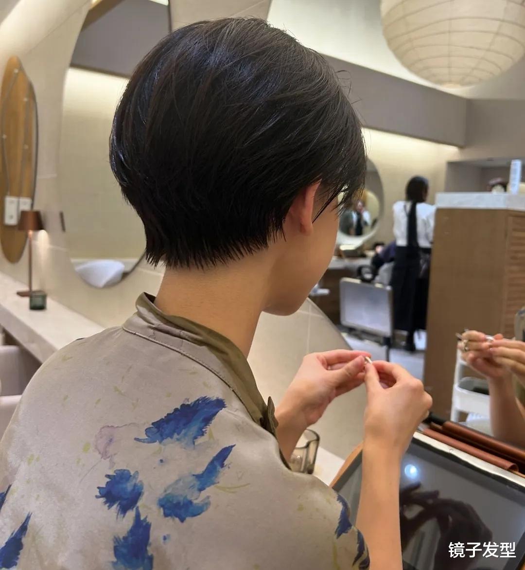 最精致的短发,露耳层次短发,你喜欢吗