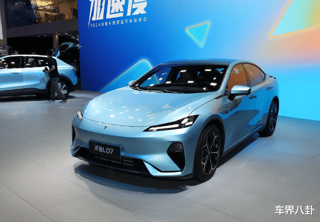 长安深蓝L07正式上市!530公里纯电续航,搭载华为ADS SE智能驾驶