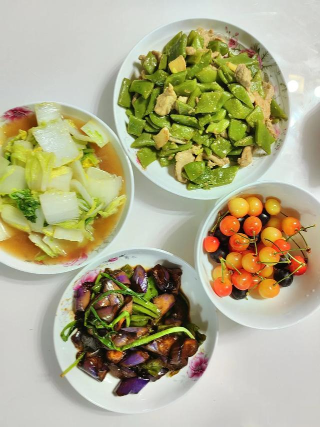 身体不适的日子里,也要好好做饭,好好吃饭呀…