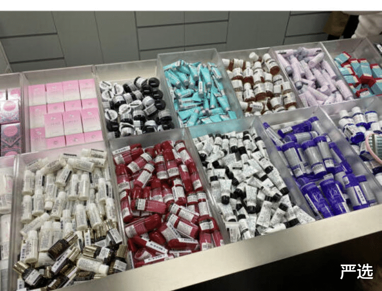 泰国身价3百亿的81岁富婆,整容9年只为“皮肤回春”,如今啥样了