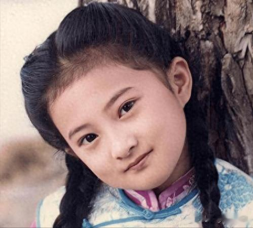 44岁“小婉君”金铭现状:个子太矮事业受挫,住北京豪宅不婚不育