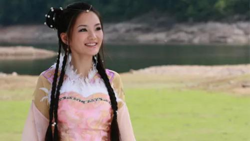 被嘲“最丑女主”后，37岁女演员租房度日上热搜：退圈，认命，人间清醒