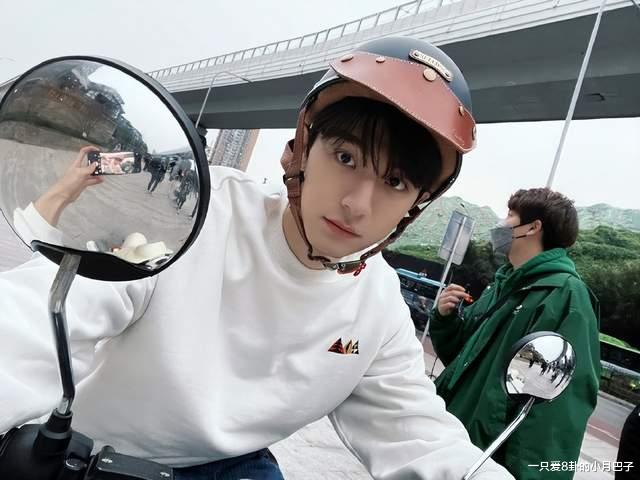 盘点18位当红小生身高体重数据,看完直呼:好帅好高好瘦!