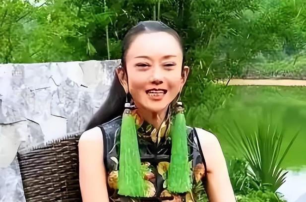 杨丽萍“御用”男舞伴跳楼自杀，知情人透露从39楼跳的很决绝!