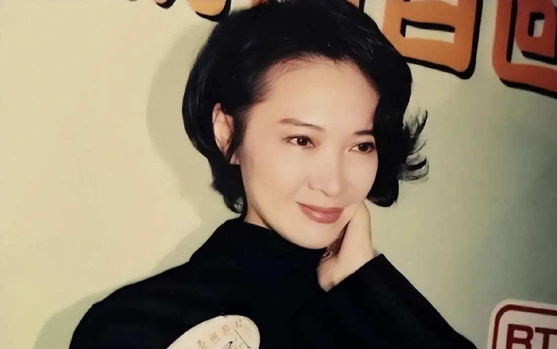 不要谢贤后嫁秦祥林,二婚嫁张正甫,她将一手烂牌打得漂亮