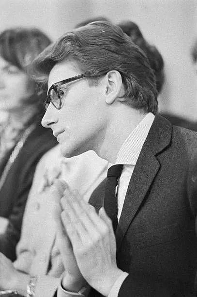 187cmYSL贵公子一夜爆火！网友：老公太多，都不知道先爱哪个