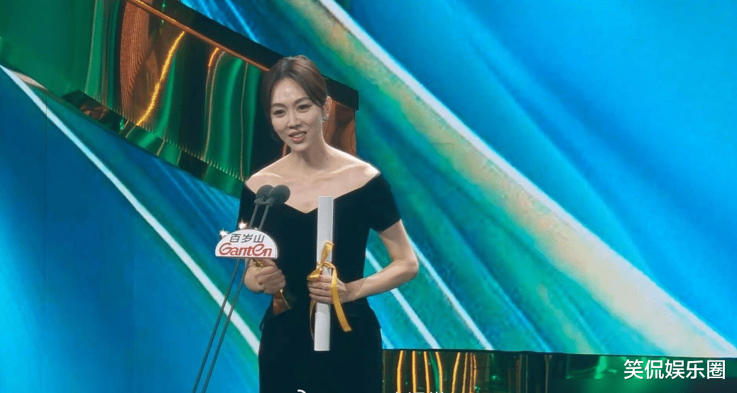 姜妍获白玉兰奖最佳女配角奖,我却笑死在评论区