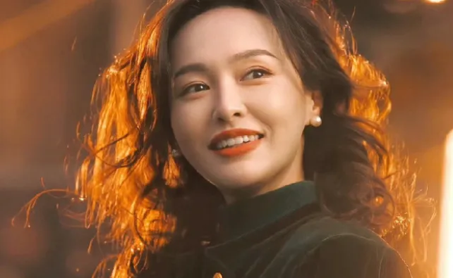 唐嫣突然公布喜讯，粉丝集体炸锅：三年了，终于等到这一天了！