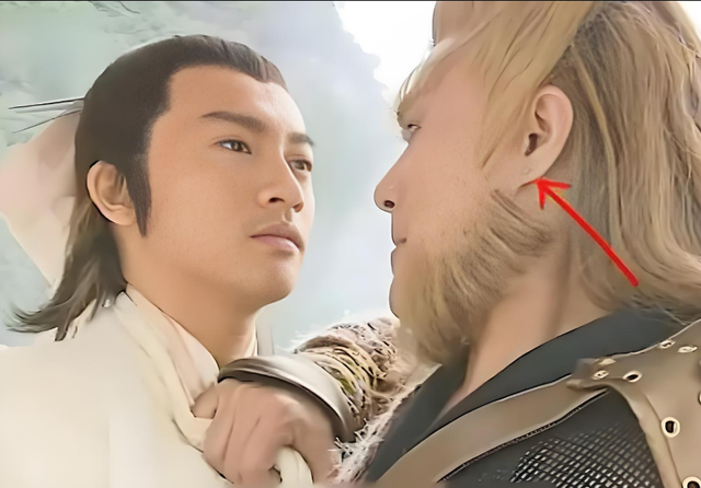 那些你没见过的穿帮镜头,吃泡面拿熨斗,网友:真是笑到胃痛