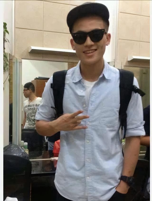 陈道明说的没错,不拍戏就消失的欧豪,已经走上了另外一条道路