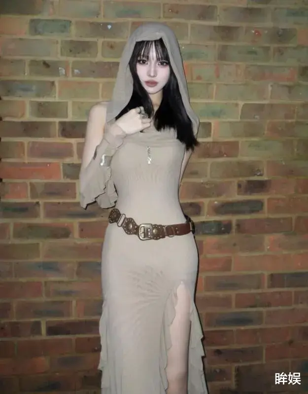 汪峰19岁大女儿晒留学照，气质清冷独特有超模风姿