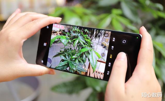 OPPO认清现实了,6100mAh+骁龙8Gen3,发布三个月就降价