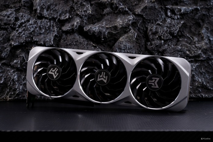 经典不朽！影驰4070 Ti S经典金属大师上手体验