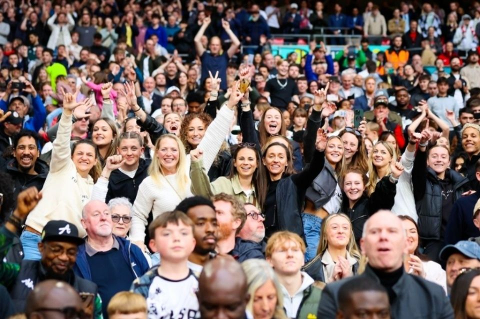 132年坚持和8年等待！布罗姆利与梅西的足球故事