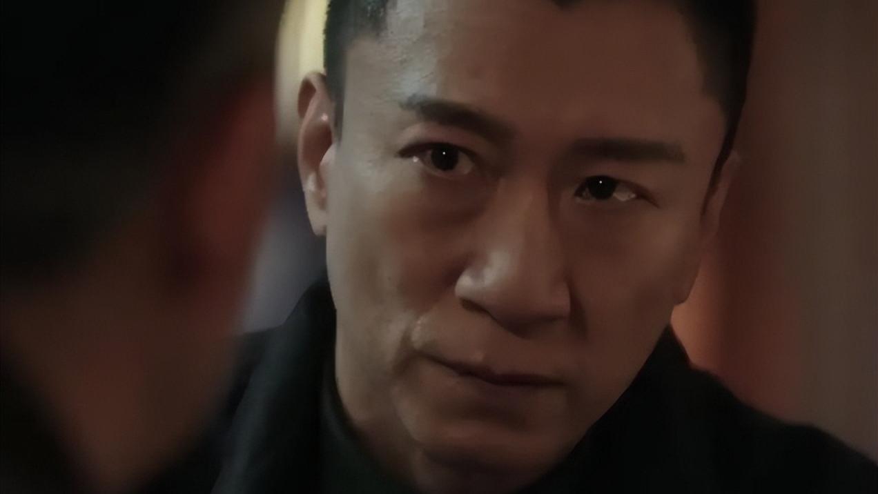 才播4集，就冲上热度第一，终于有让我熬夜狂追的悬疑剧了