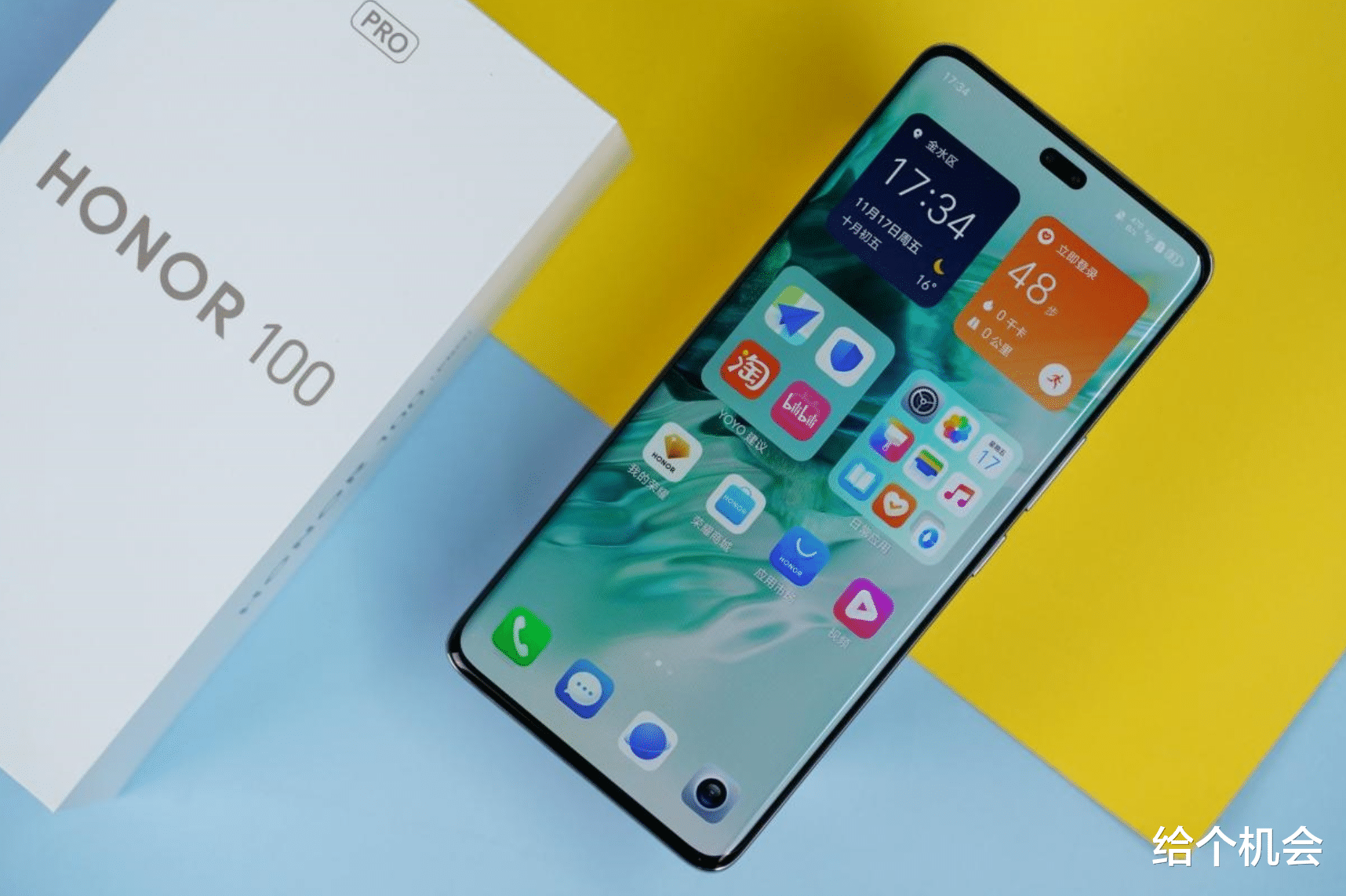 从3399元跌至1999元,12G+256G+骁龙旗舰芯 ,颜值高拍照也好