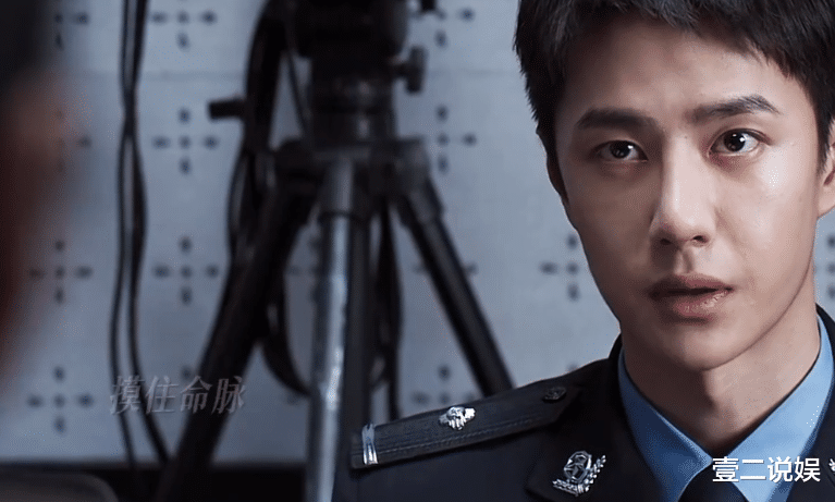 看了王一博演的缉毒警,才明白《雪迷宫》里黄景瑜的演技 有多惊艳