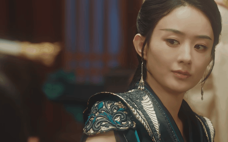 古装剧审美降级!赵丽颖遭群嘲,啥时候能再见“平平无奇”王祖贤