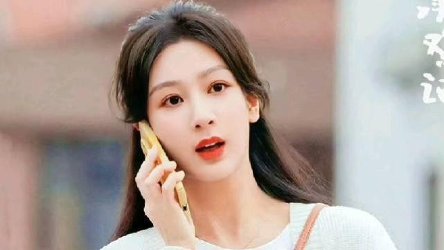 明明拿着一番，演技却像扶不起的阿斗，杨紫也带不动