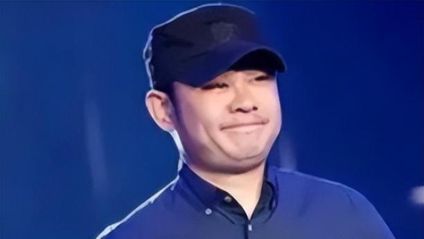 真相大白! 刀郎最新回应与云朵关系，云朵公开下跪流泪