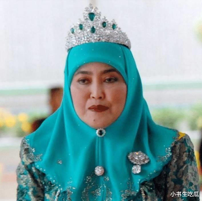 文莱大王妃:圆脸很富态,“赶走”两个情敌,和国王表哥白头到老