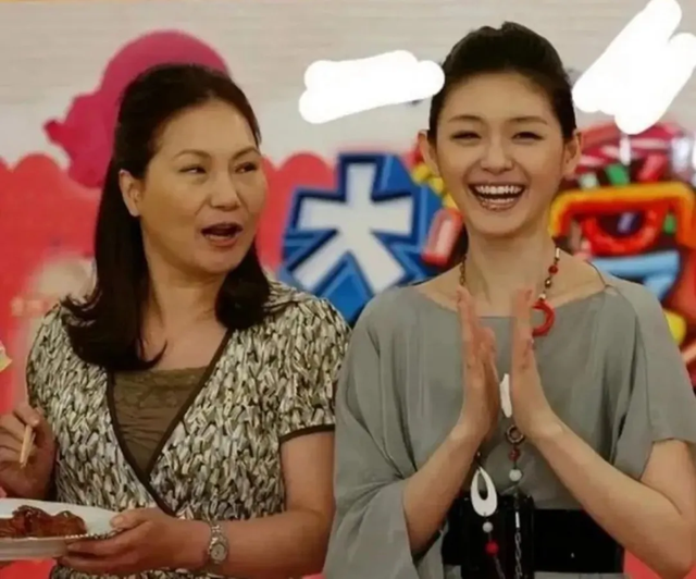 S妈早有预感，却被小S强劝去日本！事发后悲痛删除与女婿合影