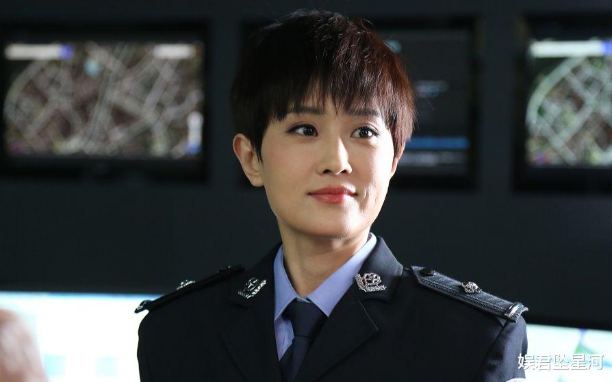 《白夜追凶》成就了2对情侣，1对已结婚生子，潘粤明和她暗秀恩爱