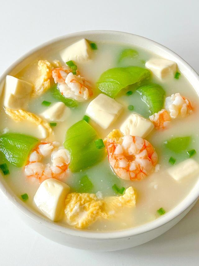 立秋过后，抓住孩子“长高黄金期”，常吃这4种食材，个子长得快