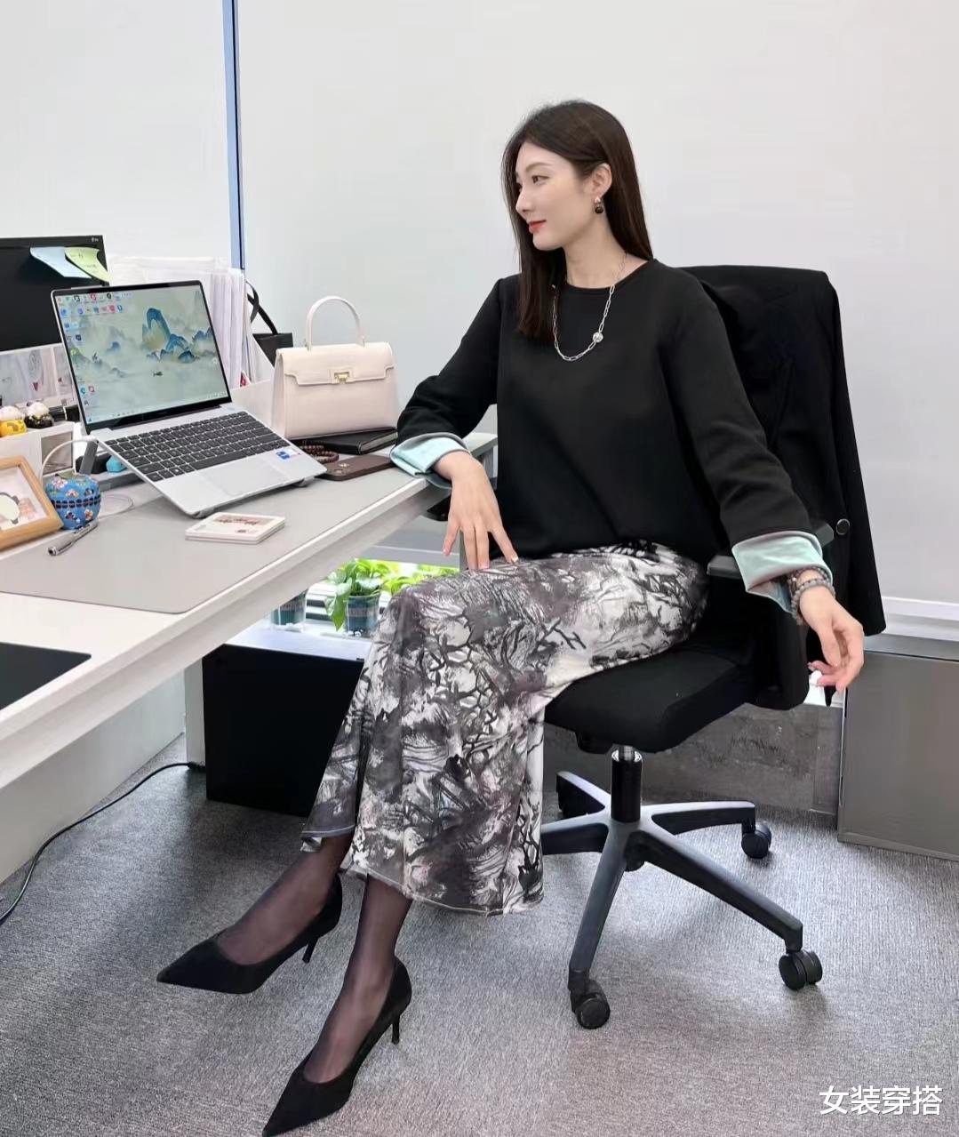 春天女人穿什么衣服简单干净有气质