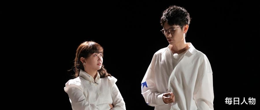 卖熏鸡卖青团，付费才能抢鲜看，芒果TV靠麦琳挣了多少钱？