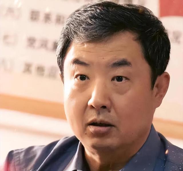 隐藏的太深了！老戏骨竟然是“国际反恐专家”，演戏只是业余爱好