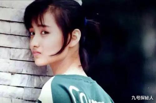 放弃百亿男友嫁小学同学，被琼瑶捧红的她，为何最后又选择离婚？