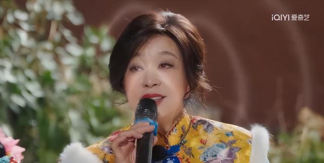 直到看见刘晓庆打包剩菜，才明白向太为什么说她大智若愚！