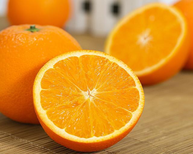 橙子是高血脂的“催化剂”？医生建议：降血脂，忌口3果，多吃3菜