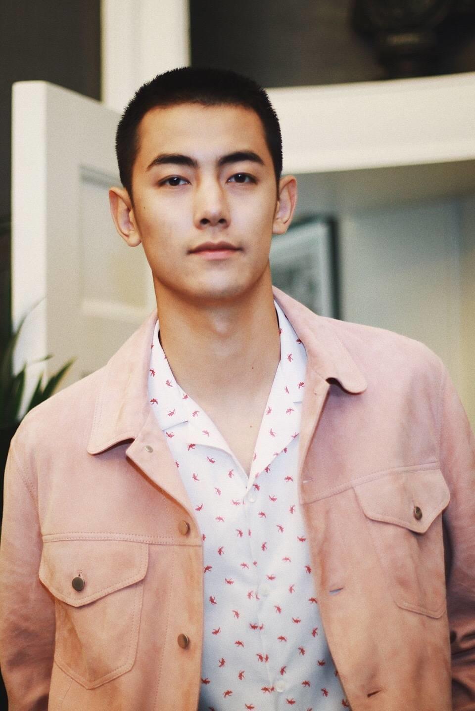 纪凌尘称与阚清子分手5年没戏拍,郝蕾不给面子,直言其实力不够