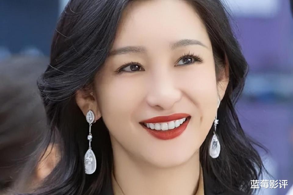 今晚开播！又一40集都市大剧来袭，演员阵容强大，有爆款潜质！