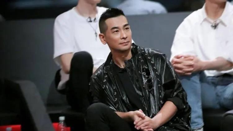 事实证明，“消失”九年的赵文卓，已经走上了一条“不归路”