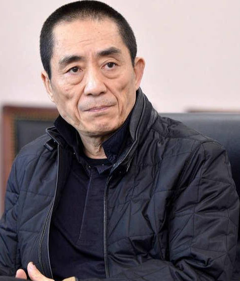 她当年举报大导演张艺谋“超生”,被罚款748万,如今怎样了?