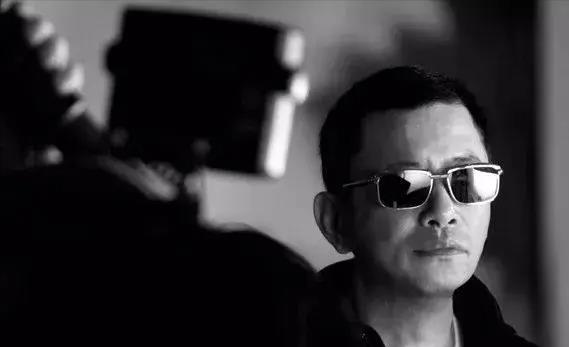 看到张艺谋的新女主角，再看王家卫的李宛妲，有对比才有差距