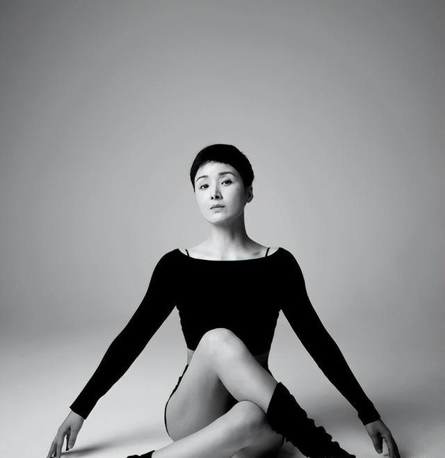 明明是同一个人,出道23年演70部戏没红,今演配角红的一塌糊涂