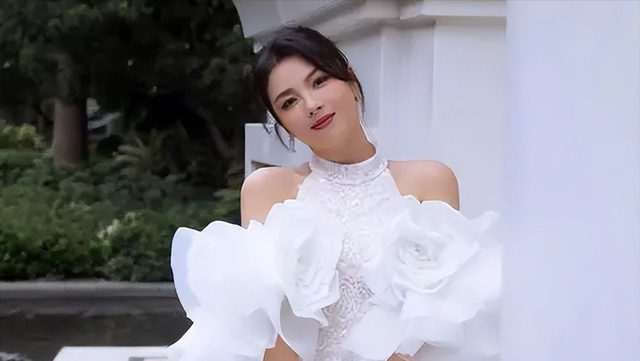 王珂投资再亏损12亿?刘涛曾凌晨发文心态全崩,反转来了