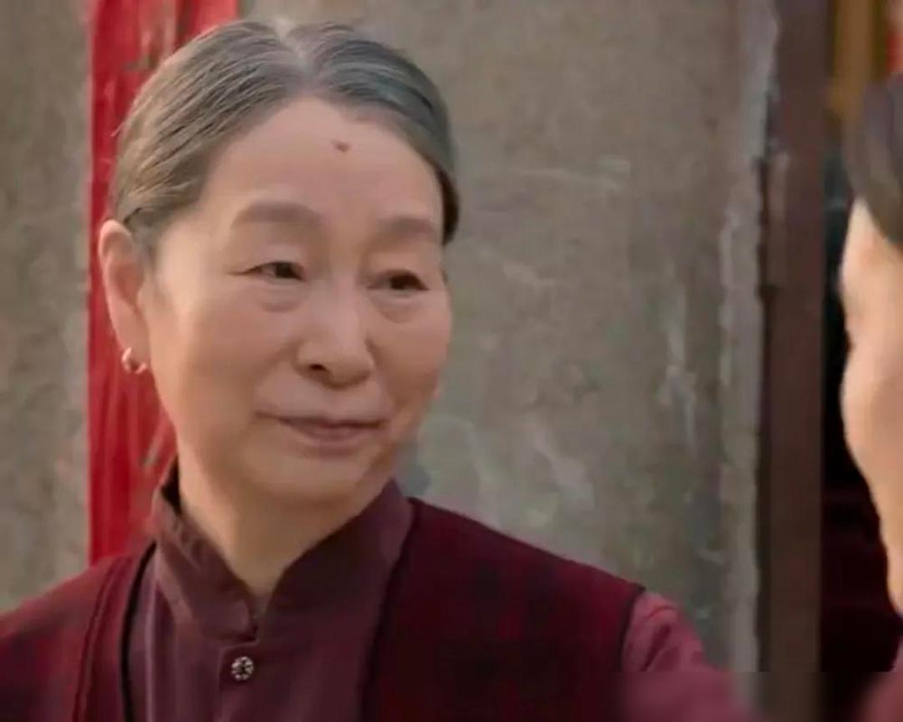 首播将至！40集央视年代剧终于来了，三代视后飙戏，我敢说：能爆