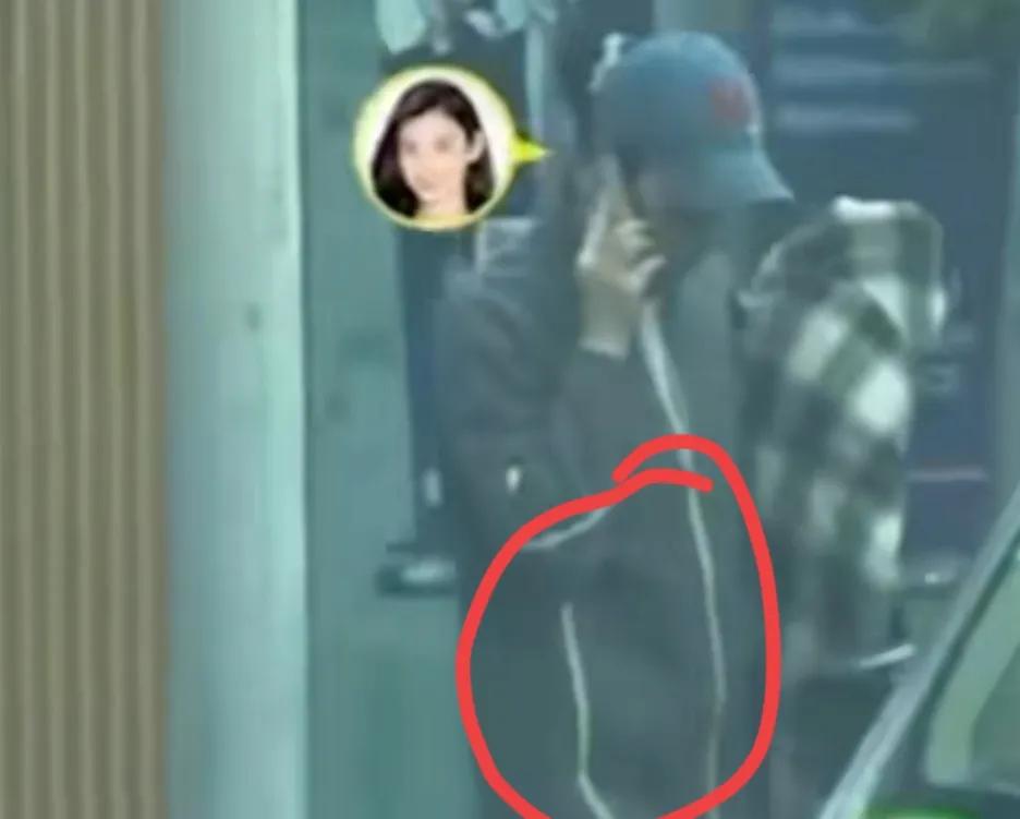 奚梦瑶现身私立医院，穿着宽松，小腹微凸，网友：有三胎了？