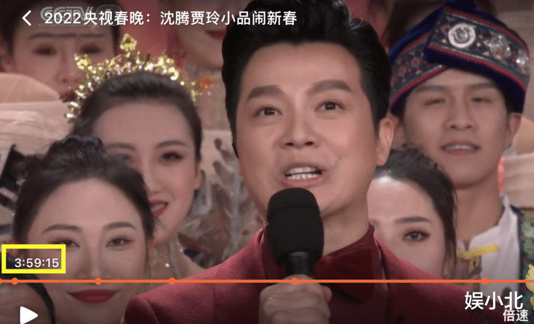 零点报时现黄金65秒，任鲁豫9次瞟向计时器精准卡点，彰显C位实力