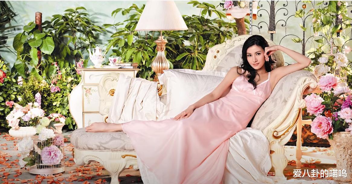 李嘉欣:那个让众多富豪痴迷的女人54岁了,有心机的女人最好命