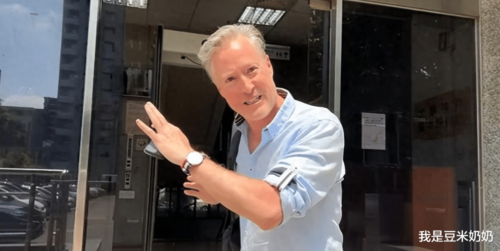 夏克立被爆约女保姆！黄嘉千提供聊天记录，法官反问：想证明什么