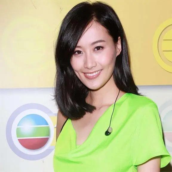 因生不出孩子被踢出豪门,二婚后却儿女双全,这次她终于扬眉吐气